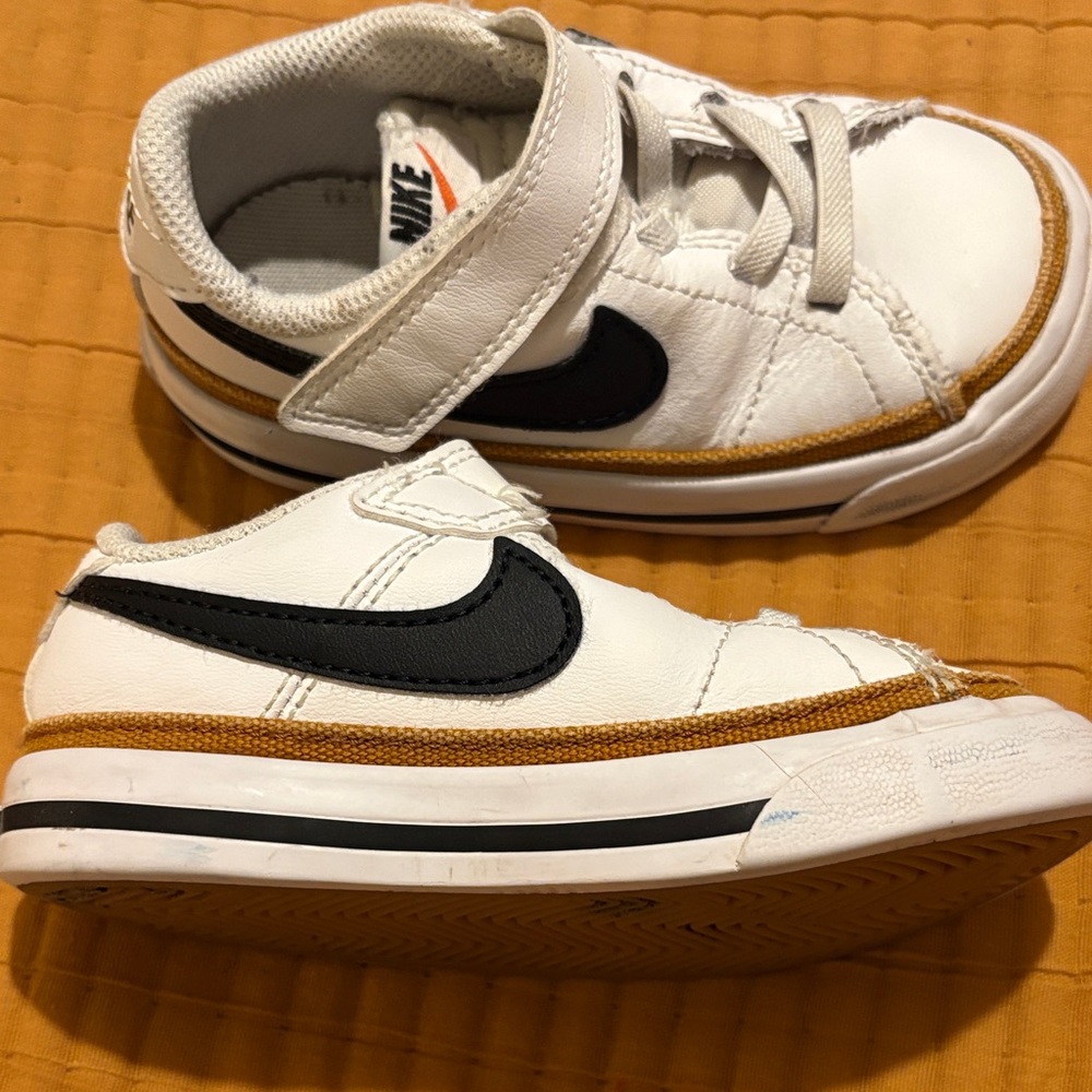 Nike 7c court legacy’s